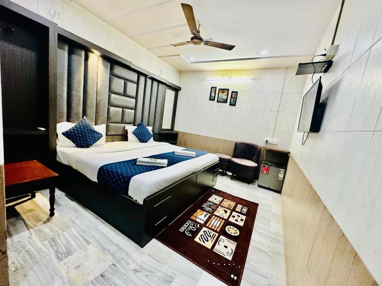 Hotel Sheela, 100M From Taj Mahal Agra  Eksteriør bilde