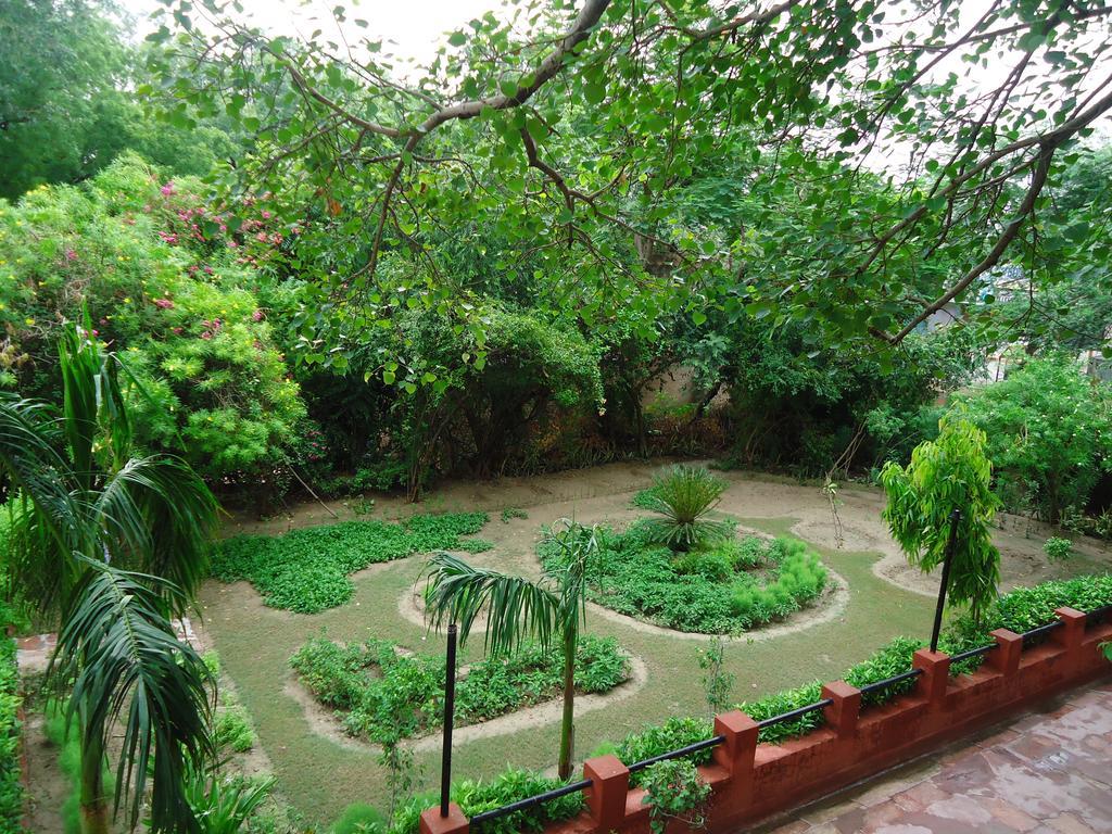 Hotel Sheela, 100M From Taj Mahal Agra  Eksteriør bilde