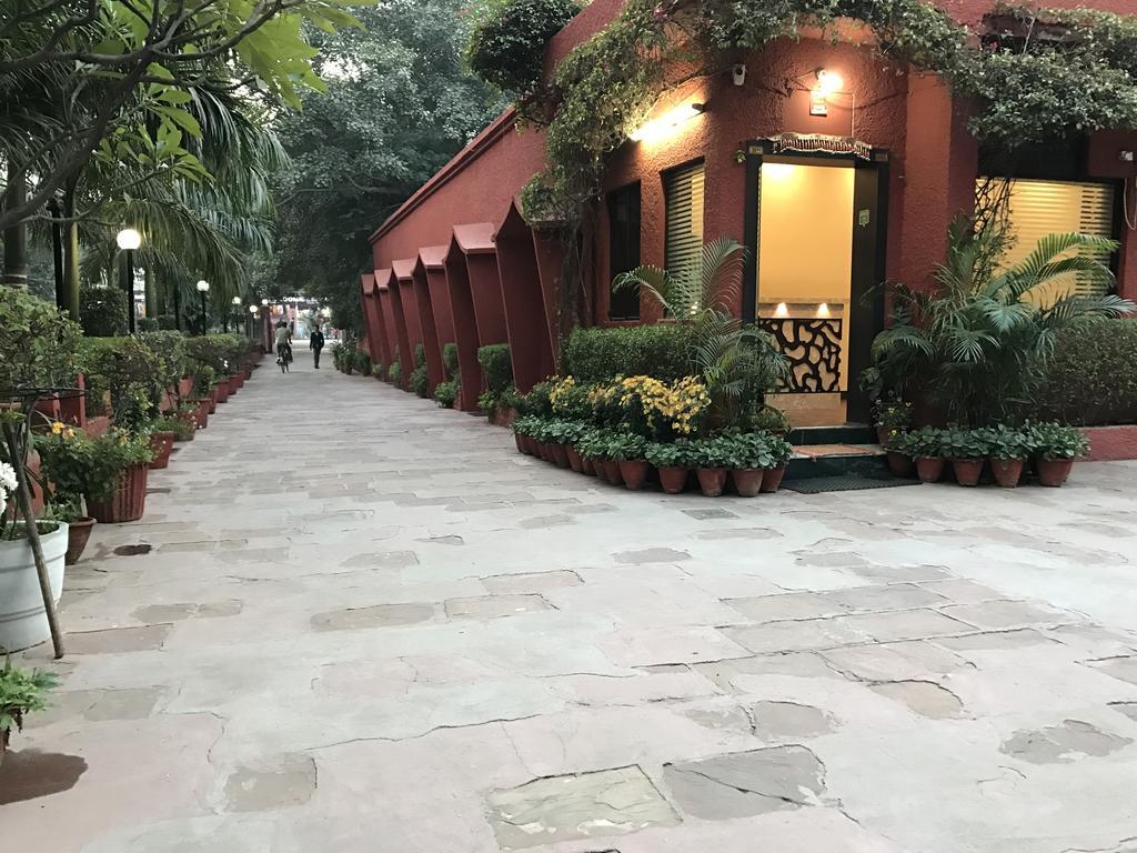 Hotel Sheela, 100M From Taj Mahal Agra  Eksteriør bilde