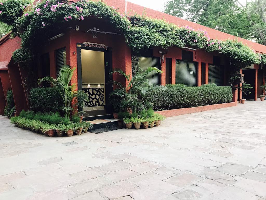 Hotel Sheela, 100M From Taj Mahal Agra  Eksteriør bilde