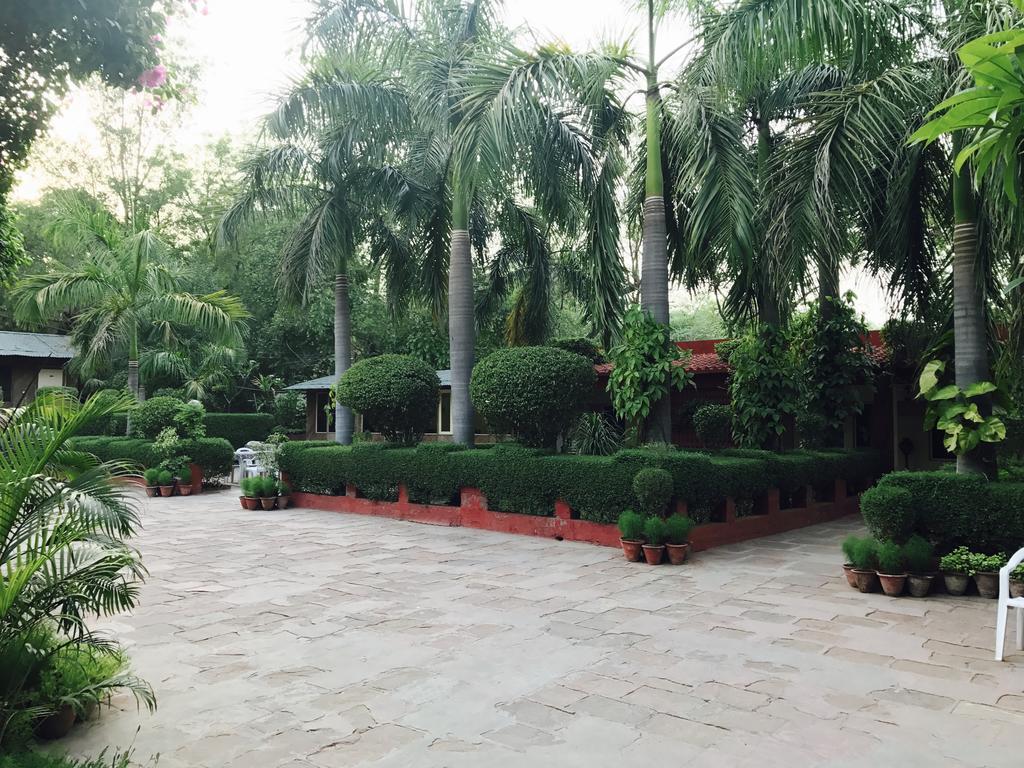 Hotel Sheela, 100M From Taj Mahal Agra  Eksteriør bilde