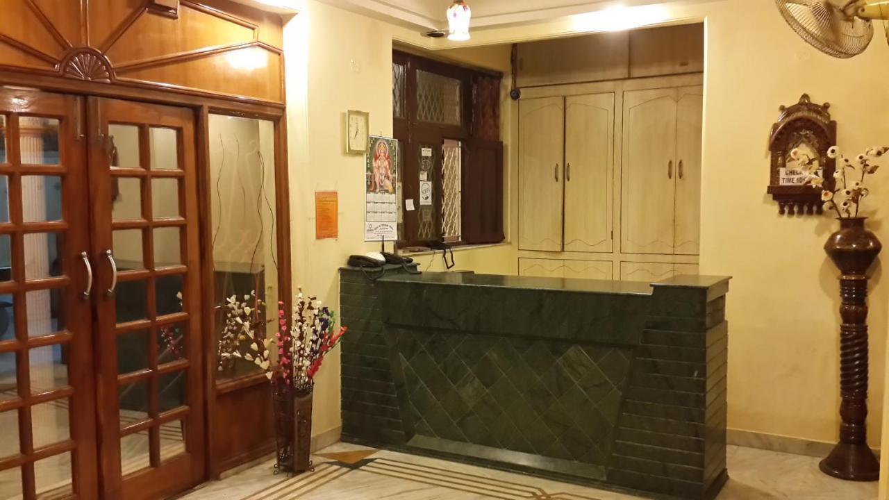 Hotel Sheela, 100M From Taj Mahal Agra  Eksteriør bilde