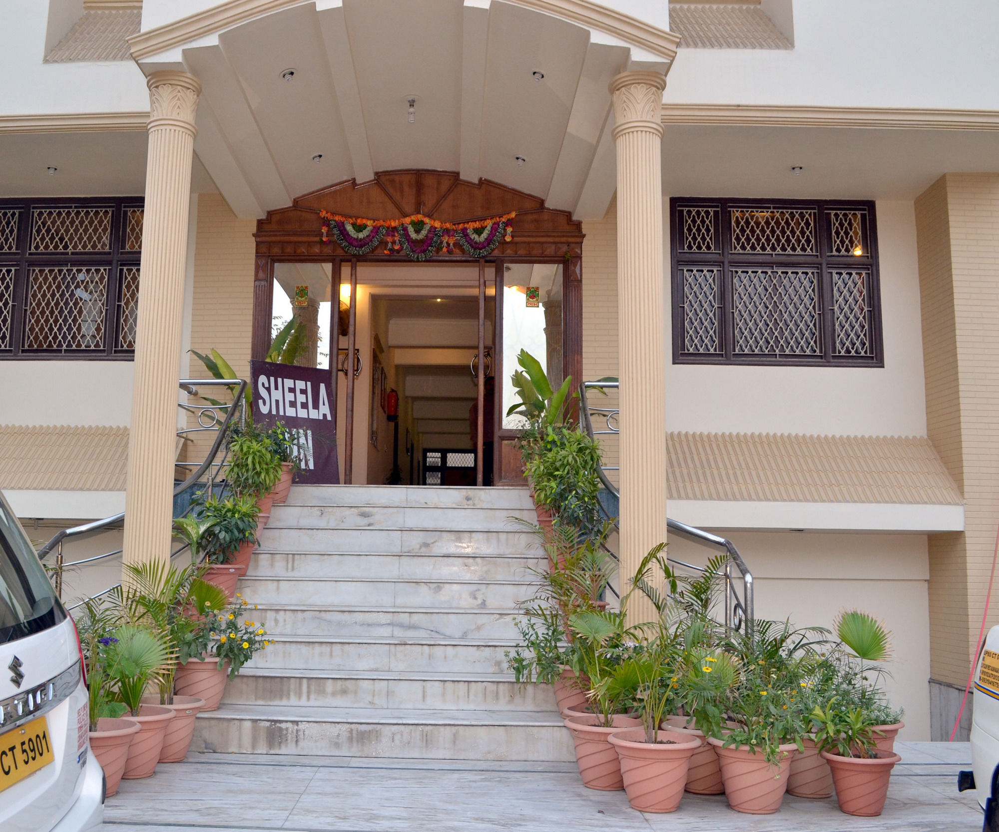 Hotel Sheela, 100M From Taj Mahal Agra  Eksteriør bilde