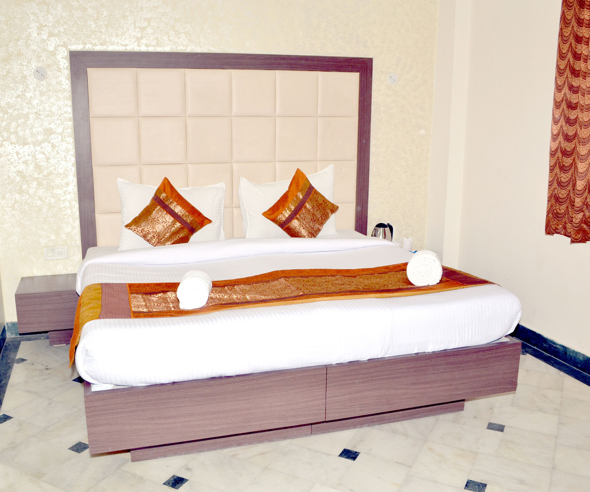Hotel Sheela, 100M From Taj Mahal Agra  Eksteriør bilde